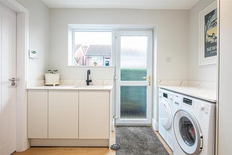 4 bedroom detached house for sale, Bawtry Road, Wickersley, Rotherham