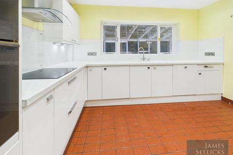 3 bedroom detached bungalow for sale, Main Street, Gumley, Market Harborough