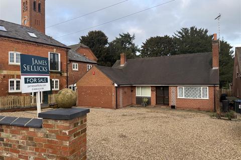 4 bedroom detached bungalow for sale, Main Street, Gumley, Market Harborough