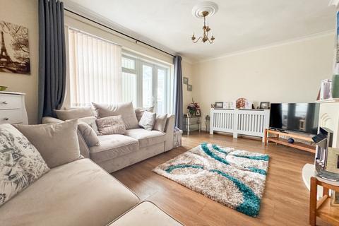 2 bedroom end of terrace house for sale, Ringstone, West Huntspill, Highbridge, Somerset, TA9