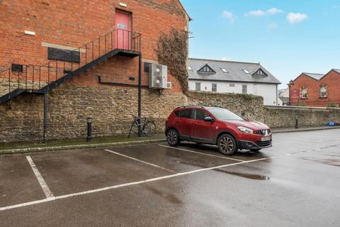 2 bedroom flat for sale, Godwin Court,  Old Town,  Swindon,  SN1
