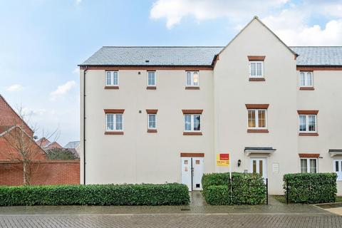 undefined, Kingsmere,  Bicester,  Oxfordshire,  OX26