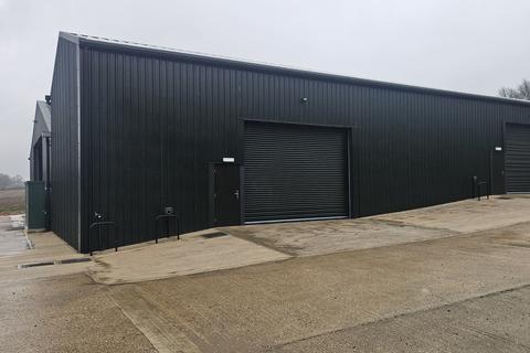 Workshop & retail space to rent - Hogg End Lane, St Albans AL3