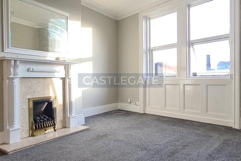 3 bedroom flat to rent, Crescent Road, Birkby, Huddersfield, West Yorkshire, HD2 2TF