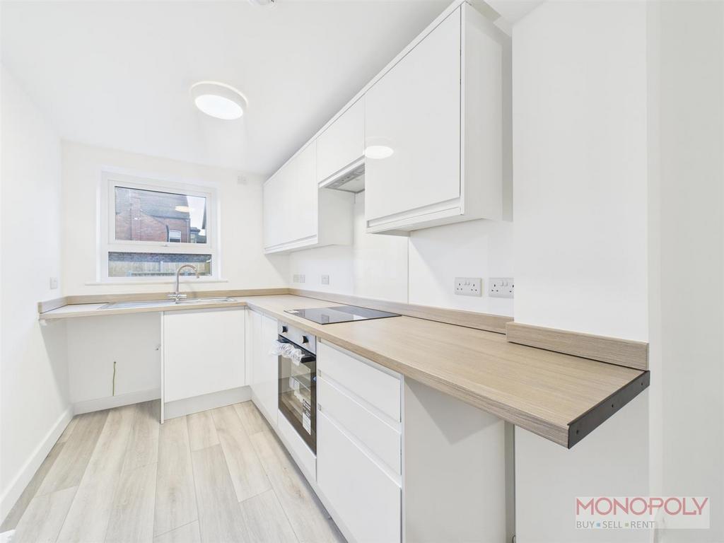 CAM01943 G0-PR0580-STILL005.jpg