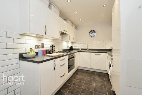 3 bedroom semi-detached house for sale, Sherrington Grove, Biggleswade