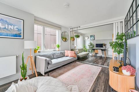 3 bedroom flat for sale, Moulding Lane, New Cross, London, SE14