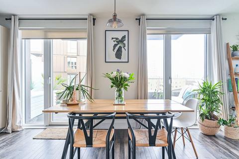 3 bedroom flat for sale, Moulding Lane, New Cross, London, SE14