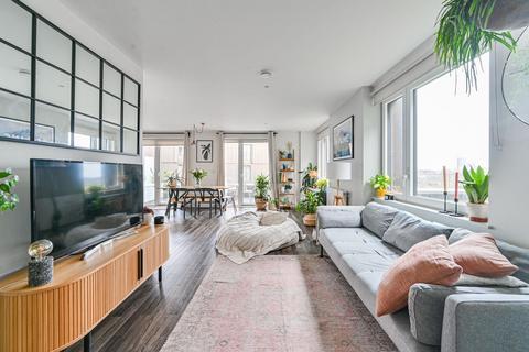 3 bedroom flat for sale, Moulding Lane, New Cross, London, SE14
