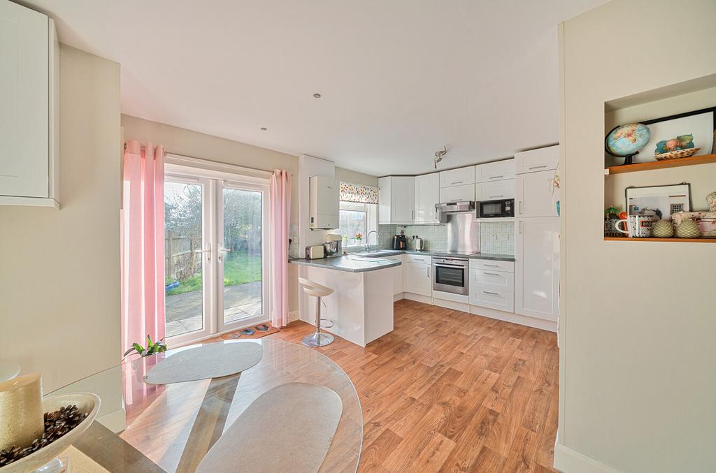 1392828-23-693ff9...