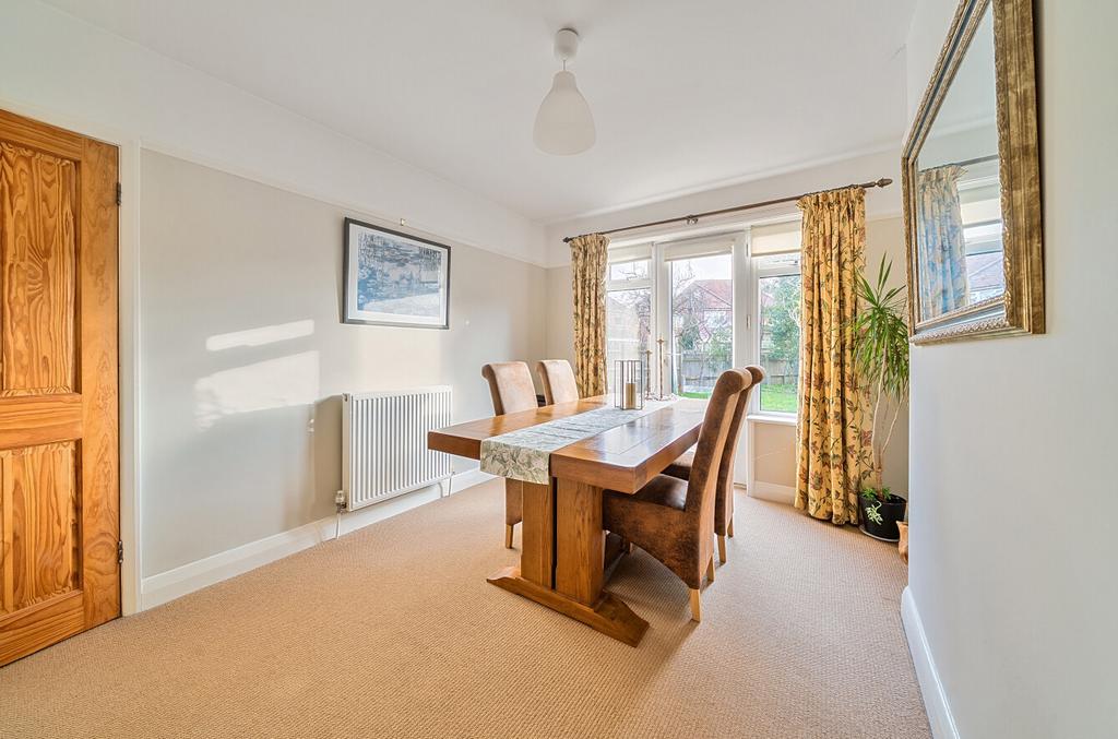 1392828-27-693ff9...