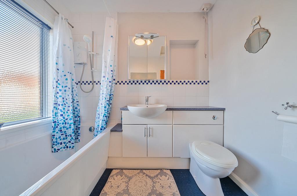 1392828-10-693ff8...