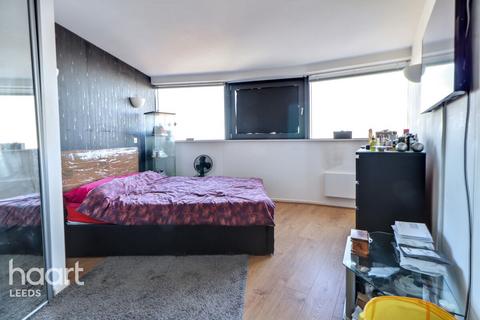 2 bedroom apartment for sale, Water Lane, LEEDS