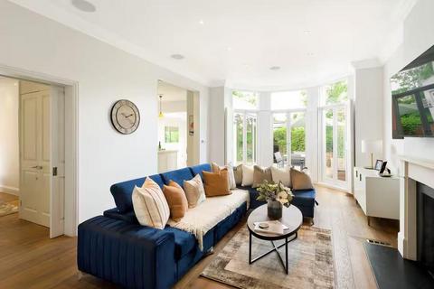 3 bedroom apartment for sale, Elsworthy Road, Primrose Hill, London, NW3