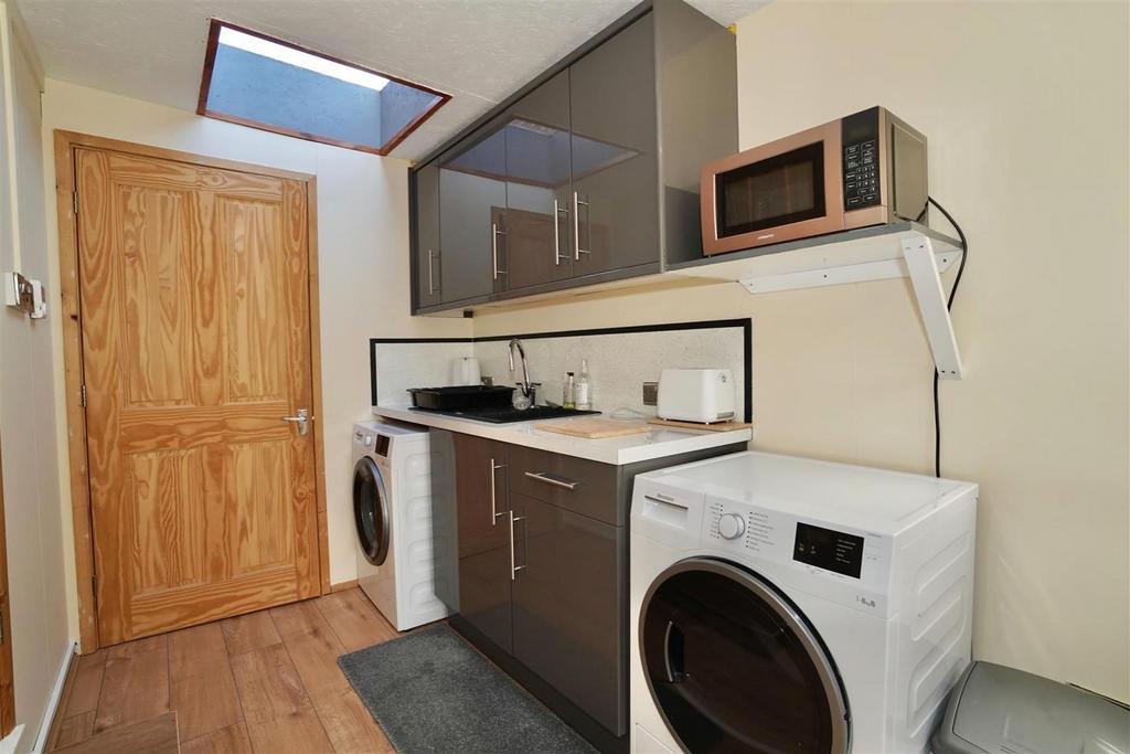 Reception Room / Bedroom