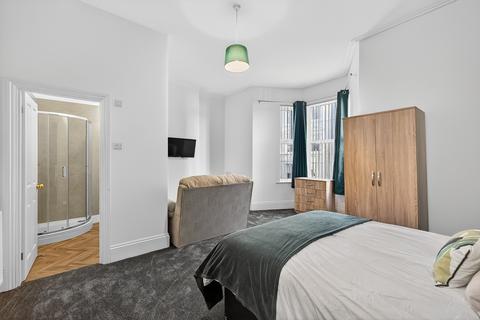 undefined, 40 Grand Parade, Devon PL1