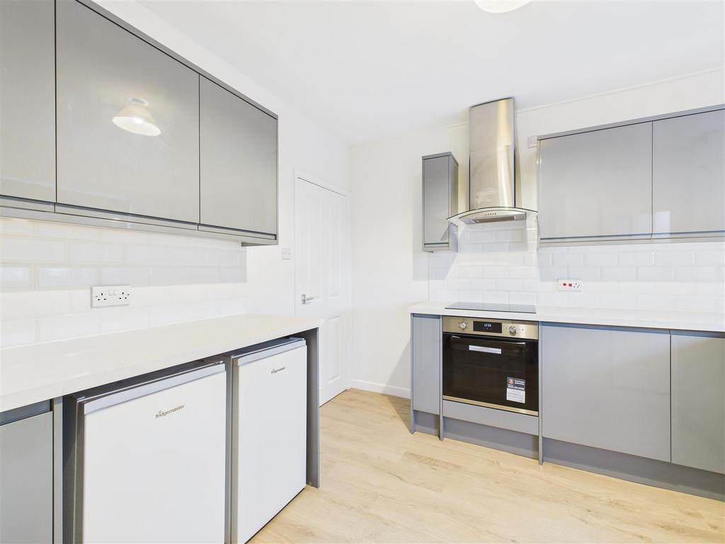 CAM04360 G0-PR0199-STILL005.jpg