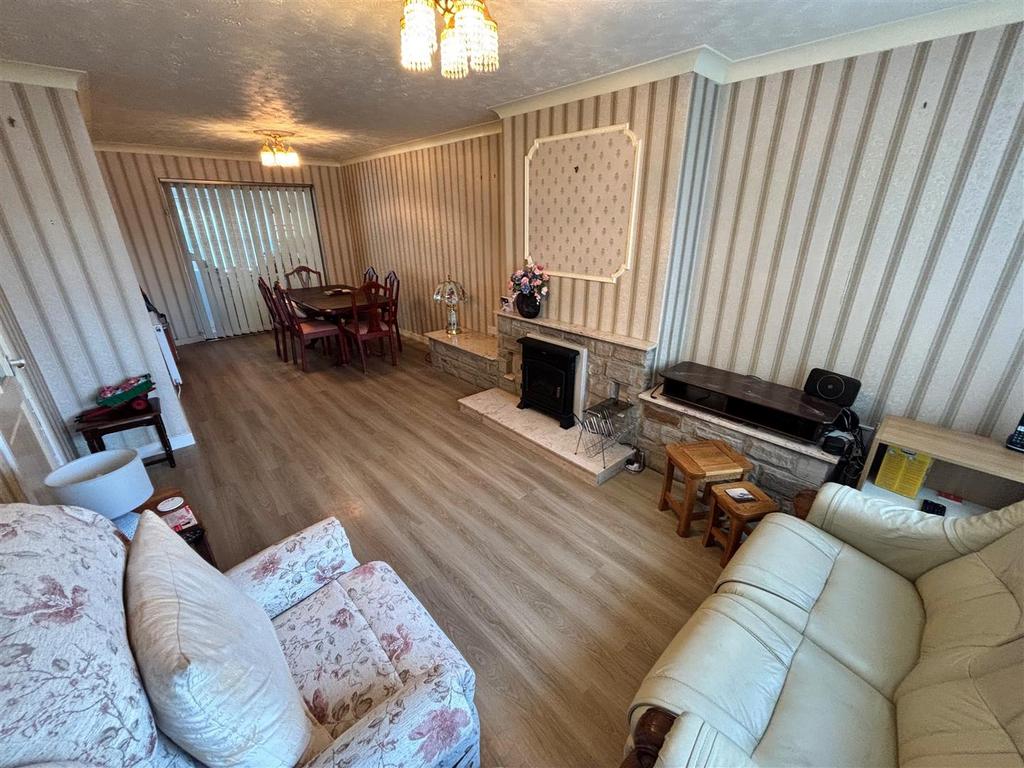 Open Plan Living and Dining Room