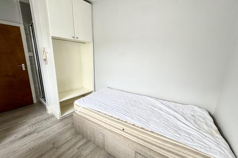 undefined, Blythe Road, London  W14