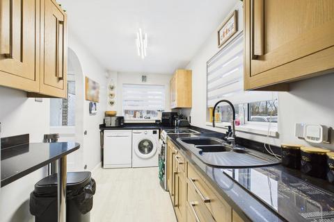 2 bedroom semi-detached house for sale, Dicks Way, Aylesbury HP19