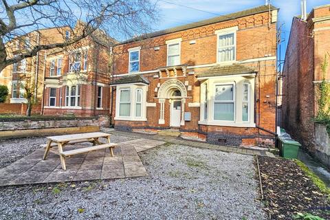 Burns Street, Nottingham, NG7 4DT