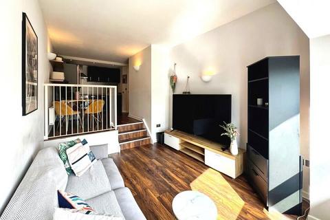 2 bedroom apartment for sale, 2 Riverside Way, Leeds, West Yorkshire, LS1 4EE
