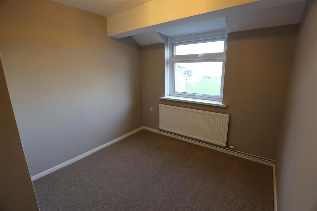 Bedroom 2 .JPG