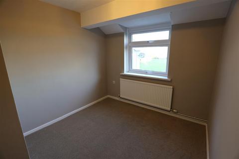 2 bedroom flat to rent, 6 Woodstock Mews, North Road, Cowbridge, CF71 7DF