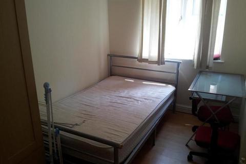 2 bedroom flat to rent, 223, City Road