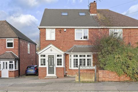 Crows Road, Epping