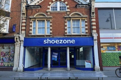 Retail property (high street) to rent, 62 Hamilton Road Felixstowe IP11 7AJ