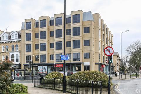 Office to rent, 9 Victoria Av Harrogate HG1 1JD