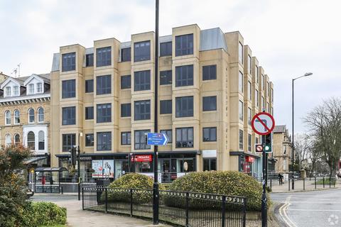 Office to rent, 9 Victoria Av Harrogate HG1 1JD