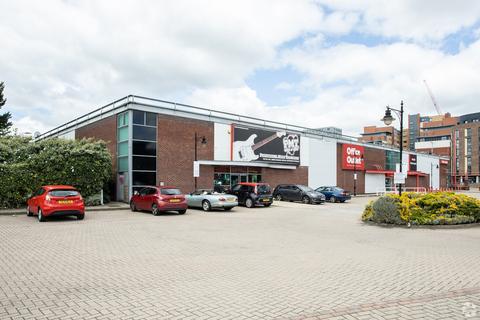 Retail property (high street) to rent, 9 Kirkstall Rd Leeds LS3 1LH