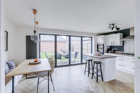 4 bedroom detached house for sale, Johnson Road, Bingham NG13