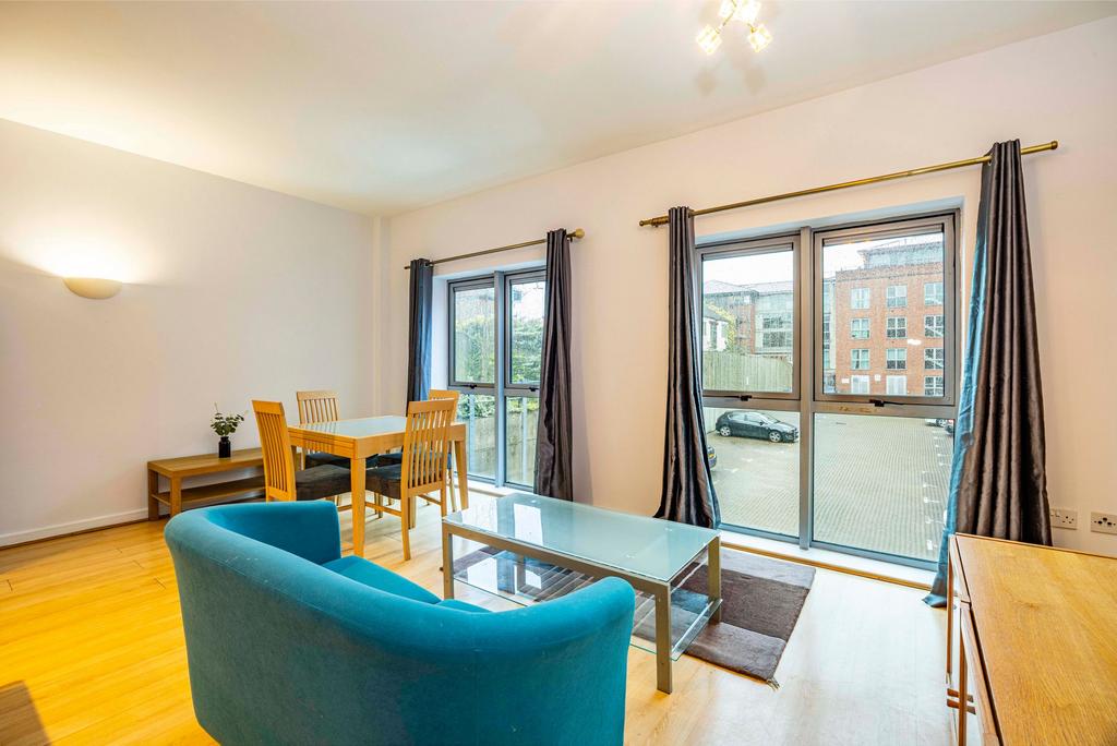 Living/Dining Room