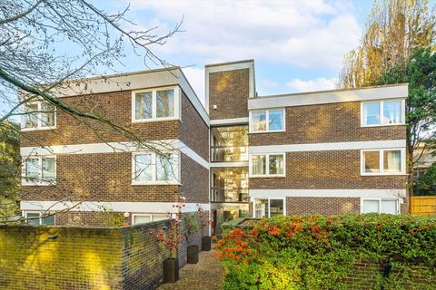 3 bedroom flat for sale, Somerset Road, London SW19