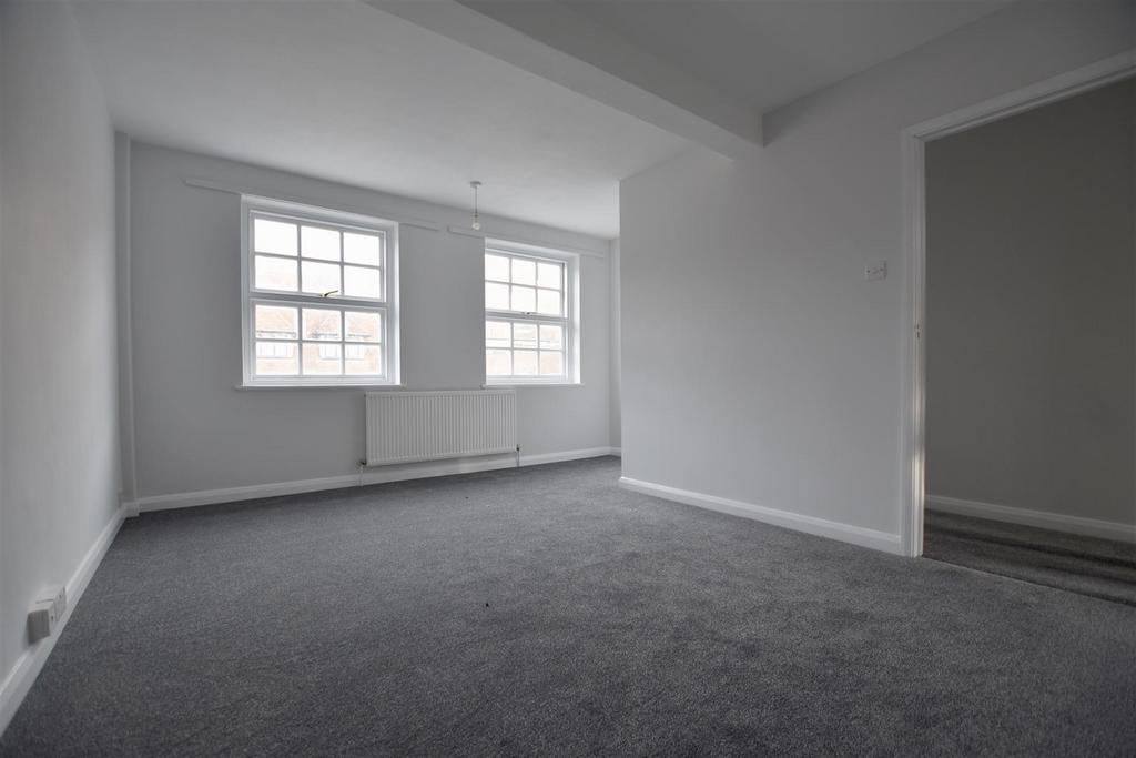 Master bedroom.JPG