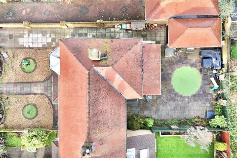 4 bedroom semi-detached house for sale, Parkway, Meols, Wirral, Merseyside, CH47