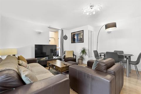 2 bedroom apartment for sale, Chadwell Lane, Hornsey N8