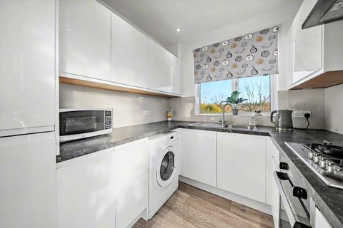 2 bedroom end of terrace house for sale, Bawn Approach, Leeds, West Yorkshire