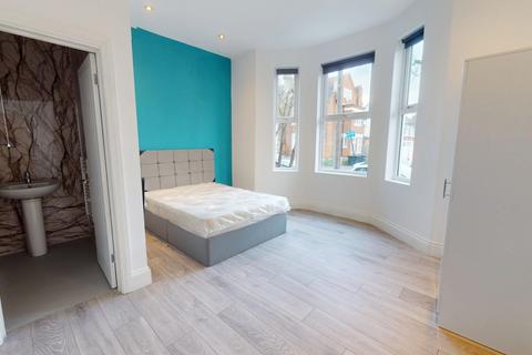 undefined, Quadrant Road, Thornton Heath CR7
