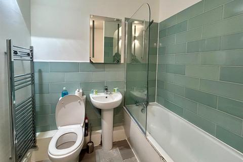 2 bedroom flat to rent, 141 Camden High Street, London NW1
