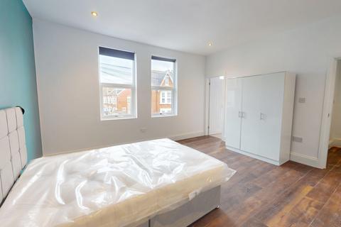 undefined, Quadrant Road, Thornton Heath CR7