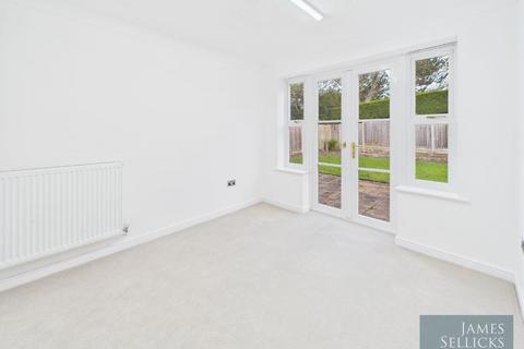 4 bedroom detached house for sale, Whitebeam Road, Oadby, Leicester