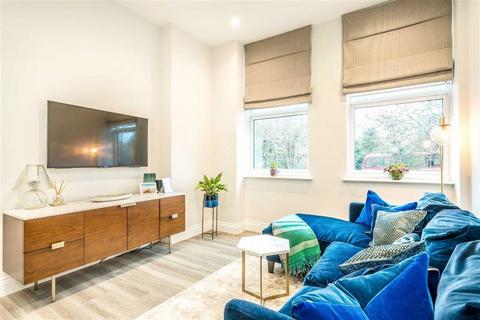 undefined, Hampton Road, Teddington TW11