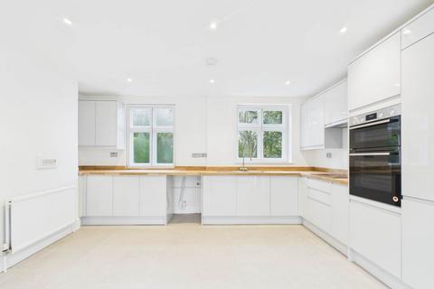 undefined, Queen Street, Waddesdon