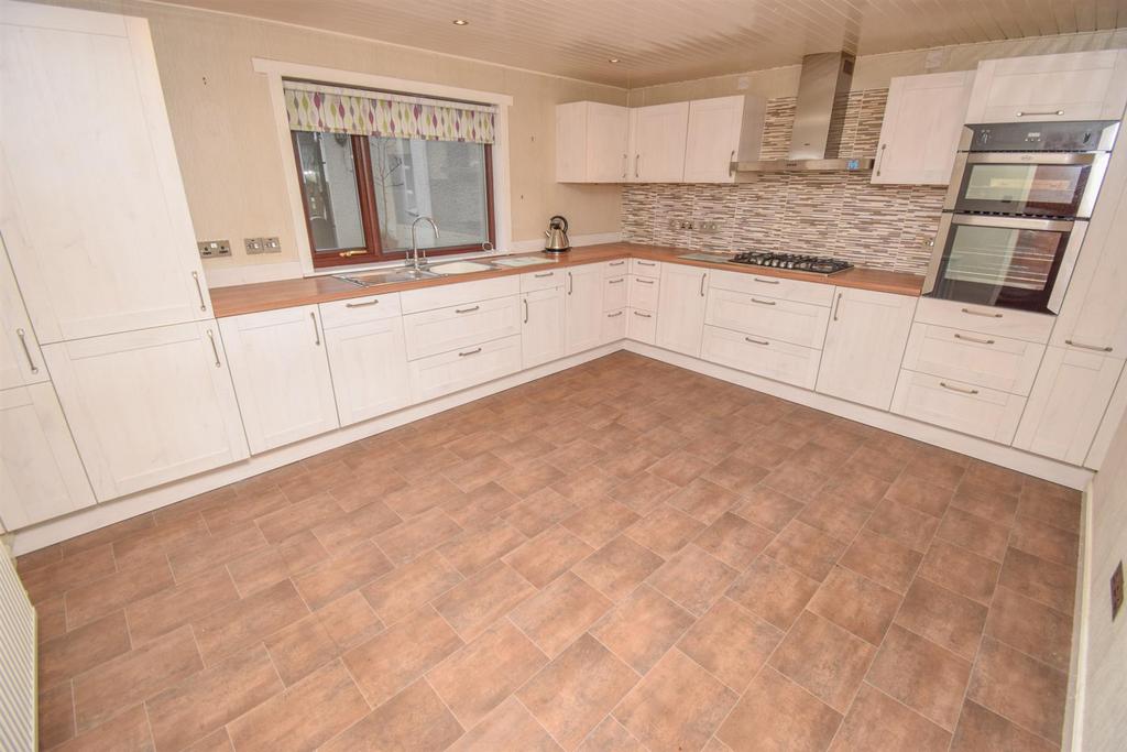 Kitchen diner