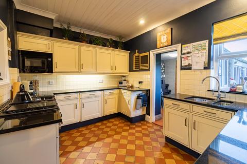 4 bedroom detached house for sale, Wootton Road, Gaywood, King's Lynn, Norfolk, PE30