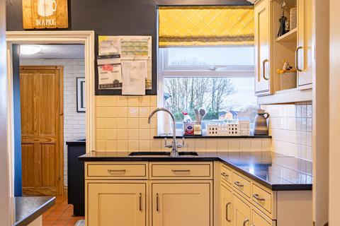 4 bedroom detached house for sale, Wootton Road, Gaywood, King's Lynn, Norfolk, PE30